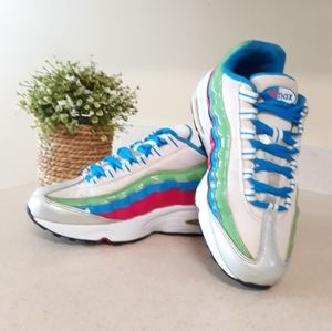 NIKE AIR MAX 95 LE GS  SZ. 7Y